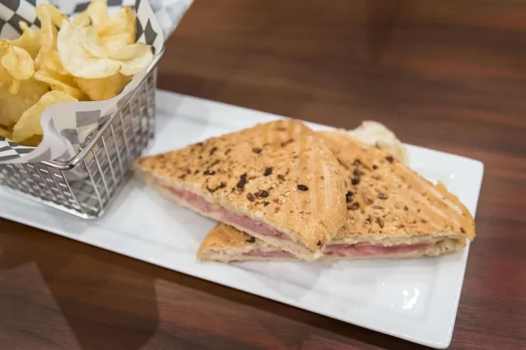 Leia mais sobre o artigo 8 melhores receitas com massa de mandioca